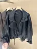 Jaqueta de Couro Motociclista Preta Nova Estilo Coreano Outono 2026 para Mulheres, Caimento Solto, Emagrecedora, Jaqueta com Zíper, Casaco Fashion