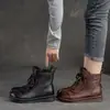 Botines retro planos de cuero suave de moda para mujer, nuevos zapatos casuales antideslizantes de suela blanda forrados de felpa de algodón para mamás, otoño/invierno 2026