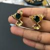 Estilo europeu e americano requintado material de cobre galvanizado 18K ouro incrustado zircão efeito de batida retro brincos de pino de agulha de prata acessórios para mulheres