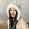 Novo Chapéu de Pelúcia de Urso Feminino Outono e Inverno Espessado à Prova de Vento Proteção para Orelhas Chapéu de Tricô Doce Estudante Japonês e Coreano Chapéu de Lã Pulôver