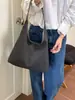 Bolsa grande listrada casual transfronteiriça feminina nova estilosa simples tote bag grande capacidade versátil para o dia a dia bolsa de ombro único moderna