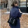 Bolso cuadrado pequeño de estilo retro, moderno, diseño nuevo, bolso de hombro versátil, adecuado para el uso diario, bolso de hombro, bolso cruzado, bolso mensajero
