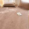 Sábana de Terciopelo de Leche Engrosada de Invierno de Una Pieza para Dormitorio Individual Doble Cama Grande Volante Terciopelo Coral Funda de Almohada para Cama Juego de Tres Piezas