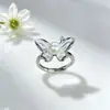 Anillo de Mariposa Imitación Perla con Goteo de Aceite de Cobre de Gama Alta, Collar, Colgante y Aretes de Botón Juego de Tres Piezas para el Uso Diario de Mujeres