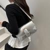 2026 Verão Novo Estilo Fresco Retrô Design de Nicho Bolsa de Axila Casual Moda Simples Uma Alça Transversal Pequena Bolsa Quadrada