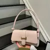 Bolso pequeño cuadrado retro versátil de estilo francés minimalista 2026, bolso cruzado elegante y de alta calidad