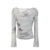 Camiseta de Malla Estampada Estilo Retro Francés Suave con Mangas Largas y Cuello Oscilante para Mujer 2025 Nuevo Estilo de Verano Hermosa Camiseta Ajustada para Debajo