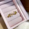 Anillo de Rama de Circonia Morada Chapado en Oro Real de 18 Quilates, Anillo de Hoja de Circonia, Estilo de Nicho de Alta Gama, Anillo para el Dedo Índice, Accesorio de Mano Dulce de Lujo Ligero