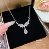 Colar Choker de Asas de Anjo Europeu e Americano de Luxo Leve de Alta Qualidade com Pingente de Gota Rosa e Borla para Mulheres Simples e Moderno