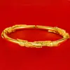 Pulsera Abierta Boutique Hecha a Mano con Incrustaciones de Flor y Hoja de Acacia Pulsera de Moda Vietnamita Sagin con Flores y Hojas en Relieve
