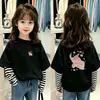 Camiseta infantil de manga longa listrada em patchwork, novo estilo primavera/outono, design de desenho animado, para crianças de tamanho médio e grande, casual, corte solto, algodão puro, top de gola redonda