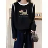 Camiseta térmica de manga larga para mujer con un diseño elegante, engrosada para mayor calidez, perfecta como capa interior o camiseta base para el otoño de 2026