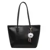 Bolso tote de gran capacidad para el día a día, simple, versátil, de alta gama, para mujer, nuevo diseño popular de moda Otoño 2023