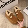 Sapatos Birkenstock de sola grossa para mulheres, com adição de fleece e espessamento, botas de neve para uso externo, novo estilo Outono/Inverno 2026, sapatos quentes de algodão com pelo para mulheres