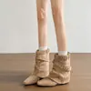 Botas de tornozelo estilosas e da moda na cor Maillard para mulheres, nova moda 2026, com sola grossa para altura extra, botas de cowboy estilo western com canos curtos