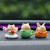 Enfeite de Carro Anjo Gatinho Desenho Animado Criativo Gato Siamês Fofo Estatueta de Resina Decoração de Painel de Carro Presente
