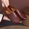 Zapatos de Cuero Retro de Abuela para Mujer 2026 Otoño Nuevos Zapatos Casuales de Suela Suave Planos de Punta Baja de Doble Uso Slip-On
