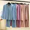 Conjunto de casa cálido, nuevo estilo otoño e invierno, conjunto de dos piezas para mujer con top grueso holgado de manga larga y cuello redondo, y pantalones de pierna ancha