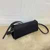 Bolsa Baguete de Couro Genuíno Personalizada de Fábrica, Bolsa de Ombro de Couro Bovino de Primeira Camada, Bolsa de Axila Feminina, Bolsa Transversal Versátil de Couro Genuíno Retrô
