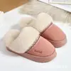 Atacado Transfronteiriço Pantufas Infantis Fofas com Salto Espessado, Pantufas de Algodão Quentes para Bebê para Interior, Pantufas Antiderrapantes para Outono e Inverno para Meninas