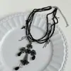 Colar Pingente Preto Estilo Punk Escuro com Contas de Cristal e Cravejado de Diamantes, Uso em Camadas de Nicho com Toque de Luxo, Corrente de Clavícula