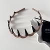 Tiara Ondulada Envolvida em Tecido de Cor Sólida Estilo Coreano com Dentes, Tiara Fofa Antiderrapante para Mulheres, Alto Topo Antiderrapante, Entrega em 48h