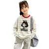 Camiseta listrada de manga longa 100% algodão para meninas, novo estilo primavera e outono 2026, top versátil casual ins, camiseta básica infantil, moderna