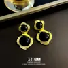 Pendientes Geométricos con Borde Dorado Retro Europeos y Americanos Pendientes de Estilo Palacio Medieval Exagerados de Nicho Pendientes de Lujo Accesibles Personalizados para Mujeres