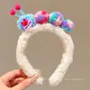 Diadema divertida estilo coreano de dibujos animados para mujer, con diseño de peluche, perfecta para usar al aplicar mascarillas faciales o lavarse la cara, y también adecuada para crear un peinado de coleta alta.