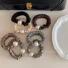Círculo Intestinal de Perla de Alta Textura Combinación Perfecta Alta Elasticidad Clásico Adorno para la Cabeza de Mujer Elegante Elegante Tejido Suave Sin Pelo de Conejo Anillo para el Cabello
