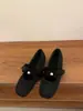 Ropa de abrigo de invierno para mujer, estilo nuevo, zapatos Mary Jane rosas con pelo, con aumento interior de altura, zapatos de algodón con suela gruesa y forro de felpa.
