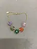 Pulsera Colgante Flor de Zirconia Chapada en Oro Real de 18 Quilates Lujo Accesible Pulsera de Gama Alta Joyería de Mano Versátil Pequeña Fresca y Dulce