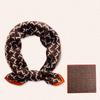 Novedad Primavera 2025 70 Pañuelos Pequeños de Seda Moda Femenina Para Viajar al Trabajo Protección Solar Pañuelo de Seda Estampado de Letras Pañuelo Cuadrado Pequeño Pañuelo de Seda Venta al por Mayor