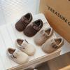 Zapatos peludos para niñas para usar en exteriores, Zapatos tipo gorro con velcro de estilo extranjero, Nuevos zapatos de algodón de lana de cordero de suela blanda para Otoño e Invierno 2025