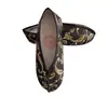 Sapatos de Tecido São Dourados, Limpeza de Túmulos no Qingming, Festival das Roupas Frias, Sapatos de Tecido Acolchoados para Homens e Mulheres, Queima de Roupas de Papel, Suprimentos Sacrificiais