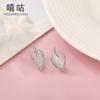 Pendientes Xi Gu E0734 de plata de ley S925 con forma de hoja de dama Mori, pendientes coreanos cortos con hojas de diamantes para mujer