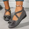 Mocasines para Mujer Estilo Nuevo Floral Europeo y Americano Talla Grande Zapatos Deportivos Casuales para Mujer Primavera Punta Puntiaguda Cuña Zapatos de una Sola Pieza 2025 Comercio Exterior