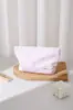 Bolsa de Maquiagem de Tecido Listrado Bordada com Coração Fofa e Doce Bolsa de Armazenamento Portátil Grande Capacidade Bolsa de Lavar Rosa e Branco