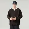 Moletom masculino de alta qualidade estilo americano, falso two-piece, gola redonda, moda versátil com design emendado de peso elevado, estilo moderno