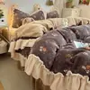 Es esponjoso y muy cálido~ El juego de cama de terciopelo de leche de cuatro piezas está engrosado para el calor del invierno, y la funda de edredón de terciopelo de coral es ropa de cama Clase A