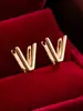 Pendientes de botón casuales de moda populares, creativos, con diseño de letra, simples, versátiles para el día a día, de alta calidad, lujo ligero