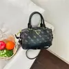 Bolso de mano con bloques de color de moda transfronterizo para mujer, nuevo bolso cruzado texturizado de lujo ligero, bolso tote cruzado clásico con estampado para el hombro