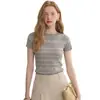 Camiseta de punto corta de manga corta floral gris suave estilo coreano 2026 para mujer, top casual elegante de ajuste ceñido para verano