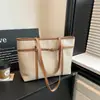 Pingente de Cor Sólida 2026 Novo Estilo Coreano Grande Capacidade Casual Retrô Moda Para Ir ao Trabalho Moda Bolsa Tote de Ombro Único Feminina
