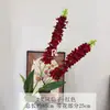 Novo Estilo Flores Artificiais de Jacinto com 2 Galhos para Decoração de Casamento, Decoração de Painel de Casamento ao Ar Livre, Materiais Florais para Decoração de Vitrine de Loja de Roupas