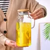 Jarra para Água Fria de Vidro Borossilicato Alto com Design Elegante, Jarra para Chá de Frutas com Tampa Filtrante de Aço Inoxidável Embutida, Tampa de Bambu, Jarra para Água Fria em Formato Quadrado
