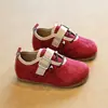 Zapatos de princesa para niñas, nueva colección de otoño 2026, zapatillas de entrenamiento alemanas para bebés, zapatos casuales estilo Birkenstock de punta redonda, Mary Jane de cuero