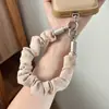 Nuevo cordón para teléfono, colección otoño/invierno, cordón colorido tejido a mano, cadena para funda de teléfono, cordón de teléfono antirrobo europeo