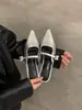 Mules de Tacón Grueso de Punta Cerrada para Mujer, Estilo Nuevo Primavera 2025, Zapatos Mary Jane Plateados de Punta Aguda para Ponerse sin Cordones