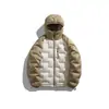 Jaqueta Izexx Trendy Outdoor Corta-vento com Capuz Leve de Penas para Homens e Mulheres Combinação de Cores Inverno Quente e à Prova de Frio Jaqueta para Casal